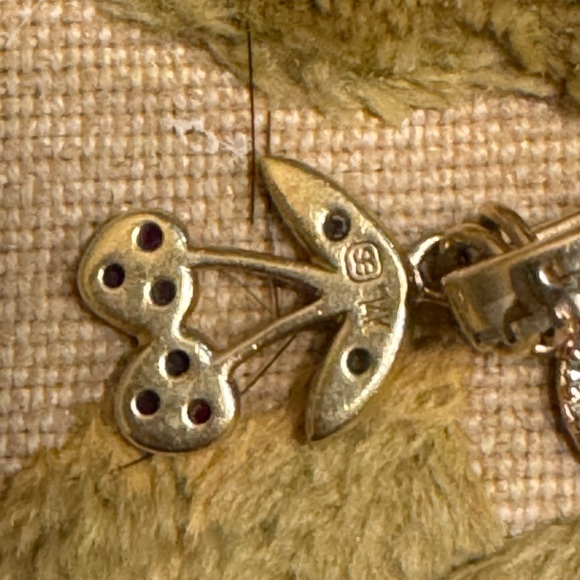 Sydney Evan 14k yellow gold cherry charm - Picture 4 of 5